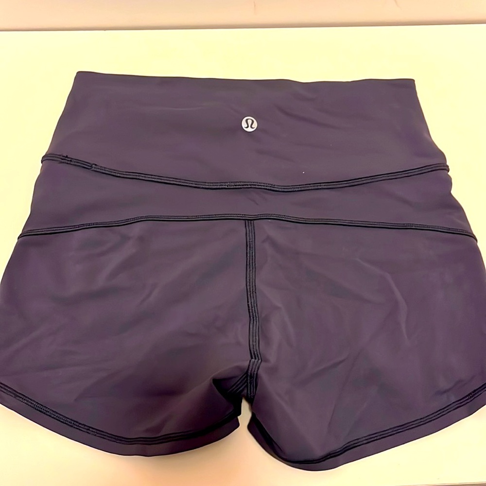 Lululemon biker shorts! S6